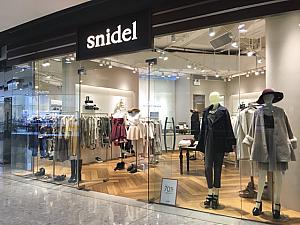日本発のSnidelは柔らかい色とカットで人気