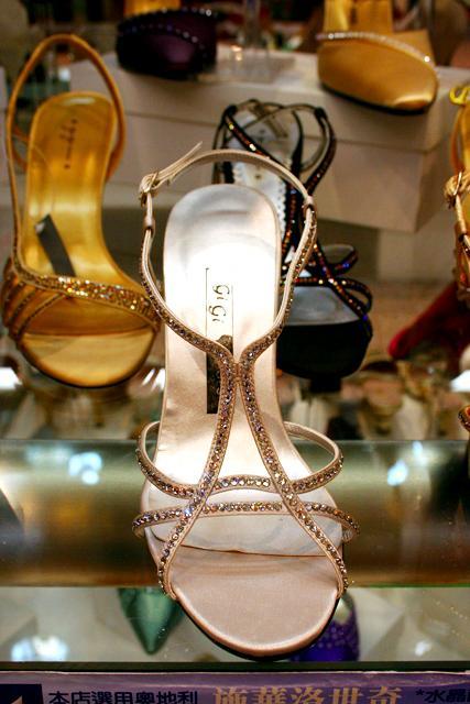 【移転】ジジ・シューズ・アンド・ハンドバッグ[Gigi (HK) Shoes & Handbags Co.] | 香港ナビ