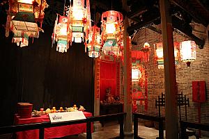 1階『（4）香港の民族』エリアの展示品。香港と華南に暮らす民族の多彩な生活や文化を紹介している、興味深いエリアです。