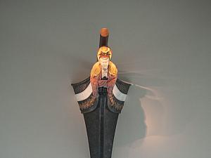 旧館から引き続き展示されている観音像の船首