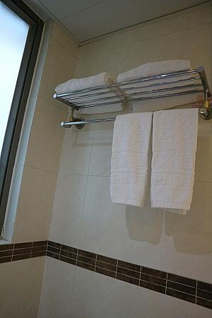浴室内のタオル。