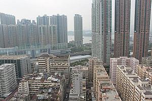 香港の高層住宅を見下ろします