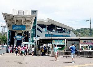 MTR 東涌（トンチョン）駅からすぐの乗り場
