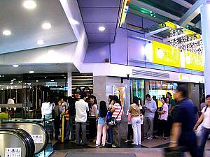 「待つ」ということを苦に感じないのも、香港人の特徴です。