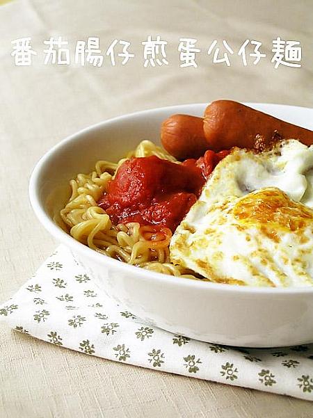 櫻井景子先生の香港レシピ教室　蕃茄香腸煎蛋公仔麺の巻