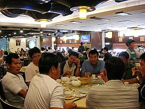 飲茶やレストランで周りの香港人の会話に注目してみよう！