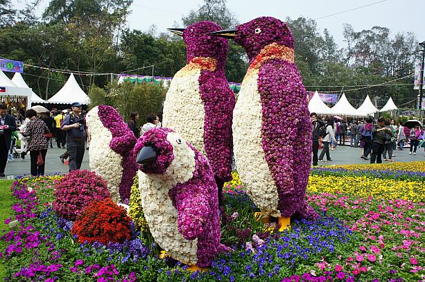 満開の花で形作られたペンギンなど、子供たちも喜ぶ展示もたくさん。