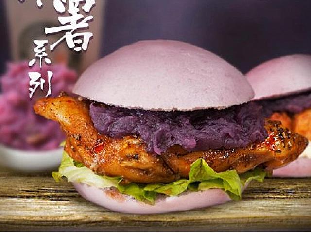 黒バーガーに続いて 紫バーガー を発見 さてそのお味は 香港ナビ