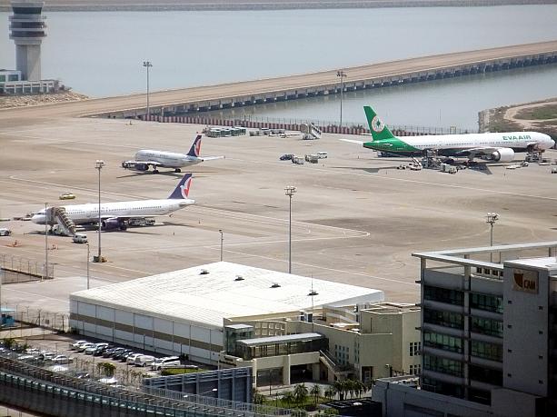 マカオ国際空港も見えます