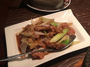 辛いものが苦手なスタッフもいるので、色々な種類をオーダーしました。ナビの食べ物特集をご覧になっている方はもうお分かりかと思いますが。。。とにかくナビのオフィススタッフは食べる、食べる、食べる！食べてしゃべって、いつも口が動いていますｗｗ