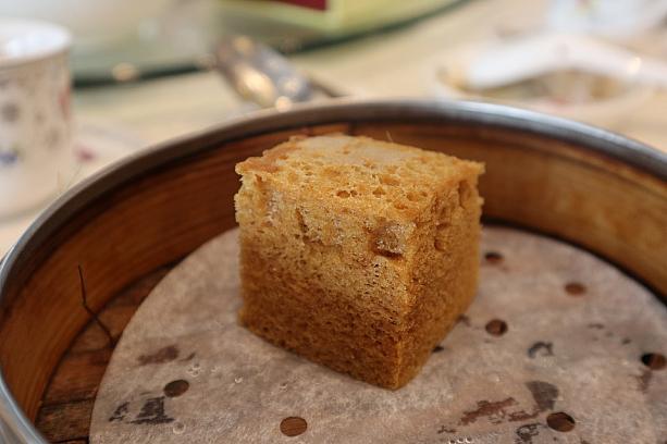 馬拉糕、中華風蒸しケーキ。ナビの大好物のひとつ。
