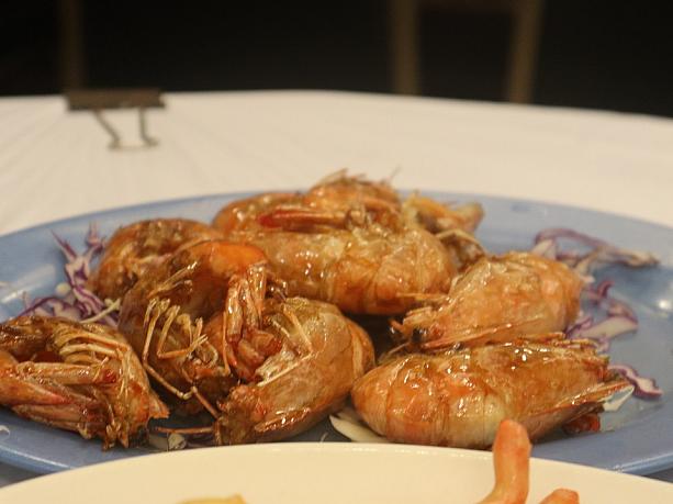 蝦のから揚げ。パリパリに揚がった蝦が香ばしくて美味しい！