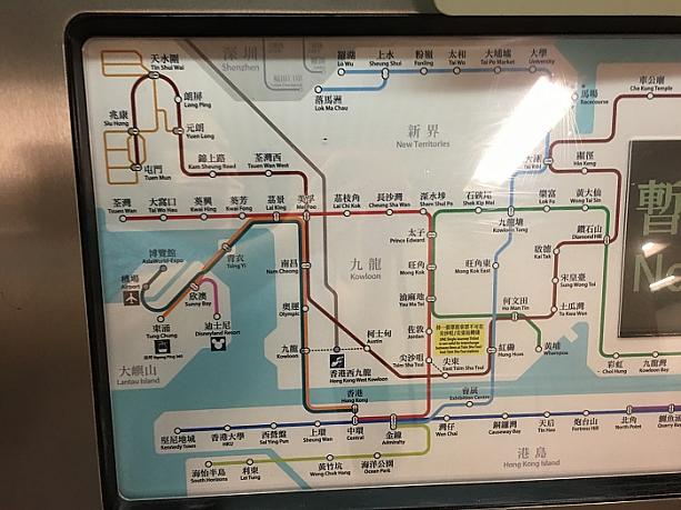 5月15日、MTR沙中線が開通！切符販売機も路線図が変わっていました。