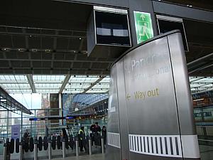 オリンピック会場への行き方を徹底ガイド 公共交通機関 ロンドン五輪 オリンピック・パーク 地下鉄 二階建てバス ＤＬＲテムズ川フェリー