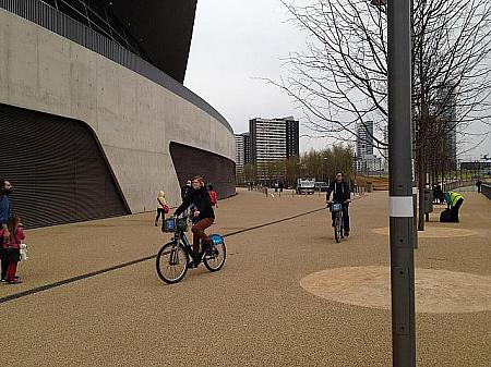 何よりも詳しい「オリンピック・パーク」徹底ガイド！2014 オリンピック・パーク ロンドン・アクアティック・センターオリンピック・スタジアム