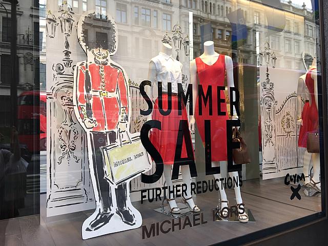 夏のバーゲンでロンドンの街は賑わっています ロンドンナビ