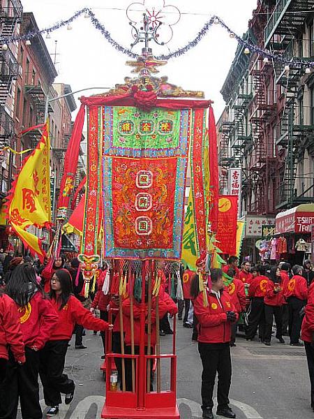 中国系だけでなくアメリカ人も多く参加する旧正月イベント