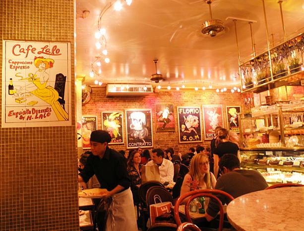 店内はこんな感じ。これからどんどん込んでくるはず。