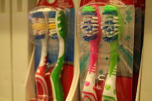 歯磨きセット2.49ドル≒275円