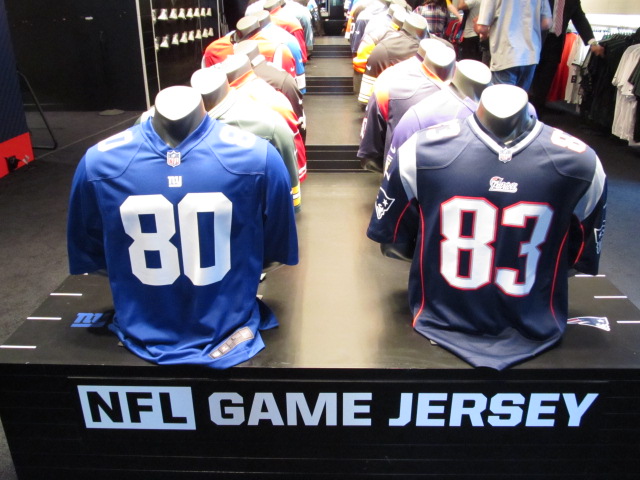 nfl グッズ コレクション ショップ