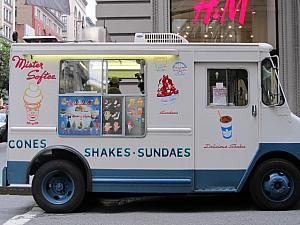 アイスクリームトラックのソフトクリームもおすすめ