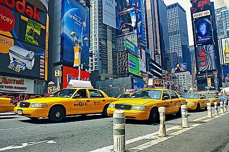 ニューヨークのタクシーに乗ってみよう！ タクシー イエローキャブ 移動交通