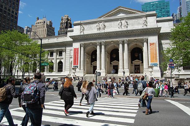 ナビが選ぶ！ニューヨークに来たら訪れるべきスポットBEST10 観光スポット MOMA 近代美術館 ブロードウェイ ミュージカル ロックフェラー・センター 5番街 ジャズ ブルックリンブリッジ 自然史博物館 SOHO図書館