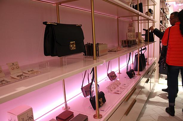ハンドバックやお財布、