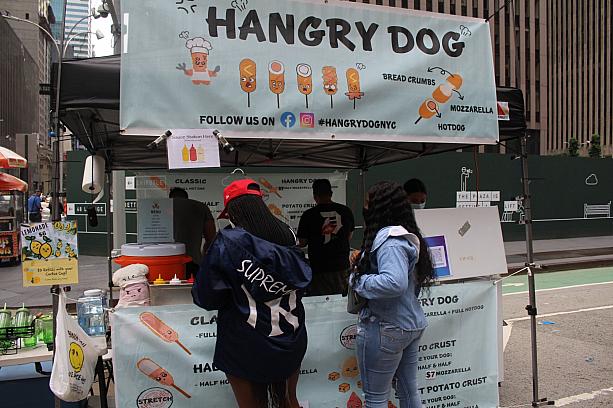 最近、NYで人気の韓国ホットドッグ店も出店。<br>韓国ホットドッグのお店はNYでも急激に増えています。