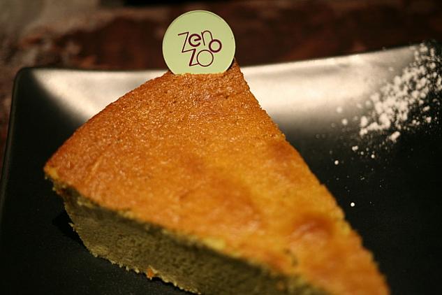 緑茶のチーズケーキは大人気商品！