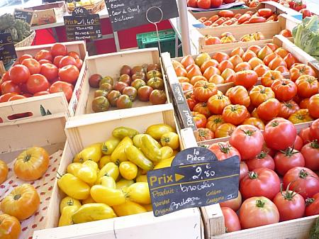 いろいろな種類のトマトが買えるトマト専門店