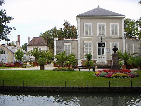 19世紀の富豪の邸宅、ガルニエ庭園