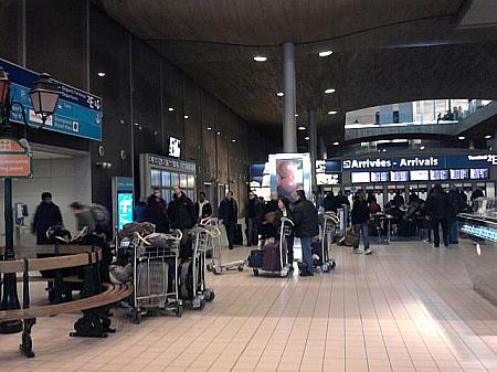 日本からフランス・パリへ入国  シャルル・ド・ゴール空港 シェンゲン協定 ビザ入国審査