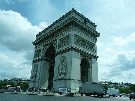 路線バスに乗ってパリの街を探検してみよう！～オススメ路線紹介編～路線バス