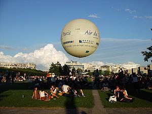 アンドレ＝シトロエン公園には気球が