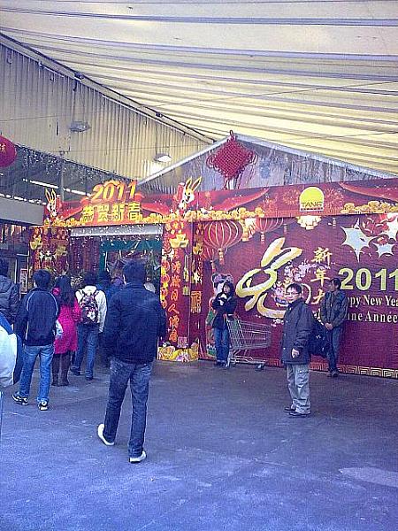 この時期は中華らしい飾りつけで中華街が華やぎます！