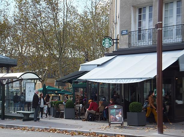 ちなみにヴェルサイユ市は、現在でも閑静で豊かな街だそう。暮らすエリアとしても、高い人気があるそうです。
