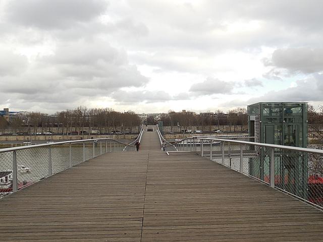 セーヌ河の橋を歩こう パリナビ