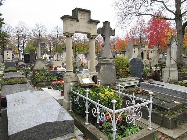 こちらは「女の一生」などのギ・ド・モーパッサンの墓。