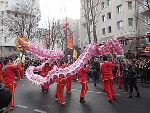 華やかな中華街のパレード