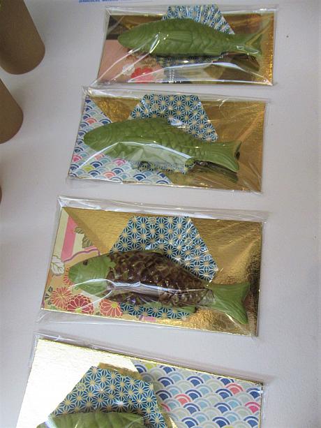 復活祭のチョコレートによく使われる魚型もありました。