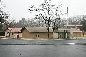 脱北者と行く！板門店ツアー【板門店トラベルセンター】 板門店 DMZ ＤＭＺ パンムンジョム ノースコリア 非武装地帯ツアー 韓国 韓国ツアー 韓国と北朝鮮の国境地帯にいく 韓国観光 韓国旅行 ソウル観光 ソウル旅行 ソウルツアー 非武装地帯 北朝鮮JSA