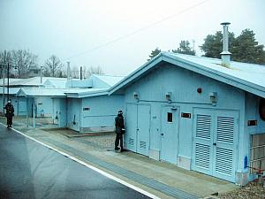 脱北者と行く！板門店ツアー【板門店トラベルセンター】 板門店 DMZ ＤＭＺ パンムンジョム ノースコリア 非武装地帯ツアー 韓国 韓国ツアー 韓国と北朝鮮の国境地帯にいく 韓国観光 韓国旅行 ソウル観光 ソウル旅行 ソウルツアー 非武装地帯 北朝鮮JSA