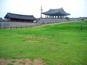 韓国民俗村･水原華城･利川陶芸村ツアー（湯飲一つ付き） 〔SC08〕 民俗村 韓国 利川 水原 韓国 韓国ツアー韓国　ツアー