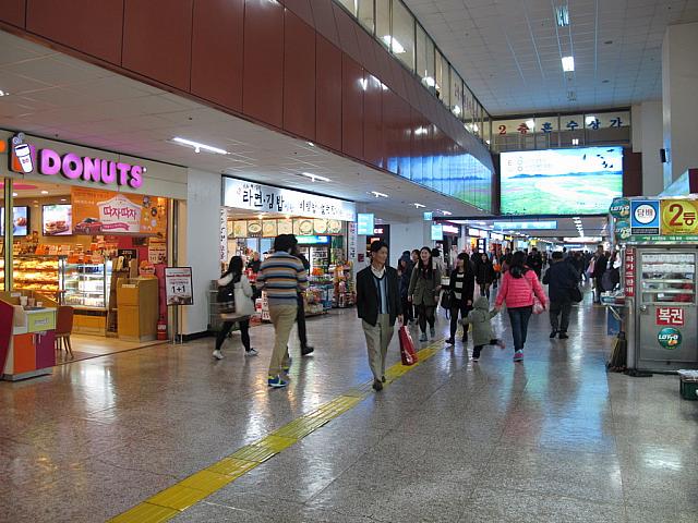 ソウル高速バスターミナル ソウルコソッボストミノル の 韓国釜山観光 プサンナビ