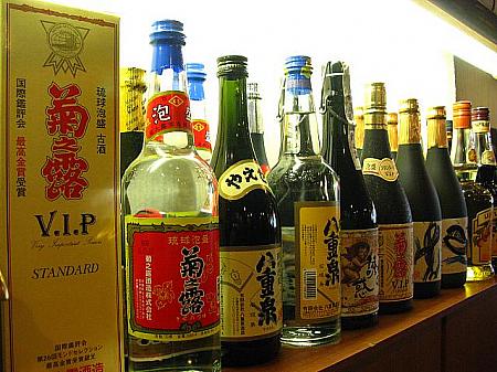 在韓者には懐かしいお酒の数々。こちらはディスプレー用＾＾