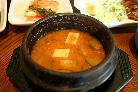 【テンジャンチゲ】韓国式味噌鍋。これは一人一つずつ出てきます。