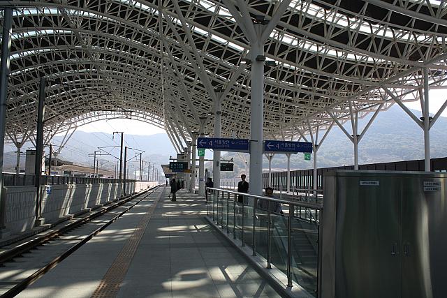 新慶州駅