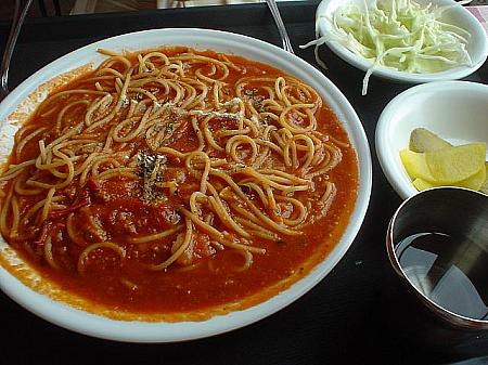 スパゲティー(8,500ウォン)。クリームスパゲティーは9,500ウォン。