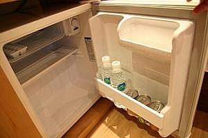 お水（人数分無料）